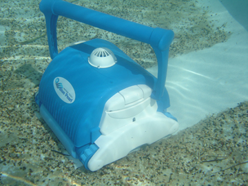 Robotic pool vacuum